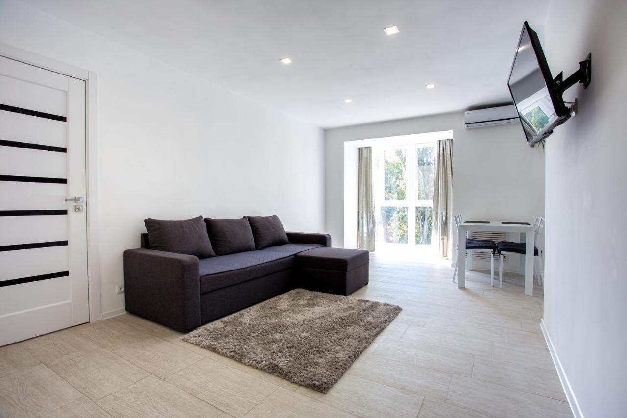 Apartment On Ushakova 헤르손 외부 사진